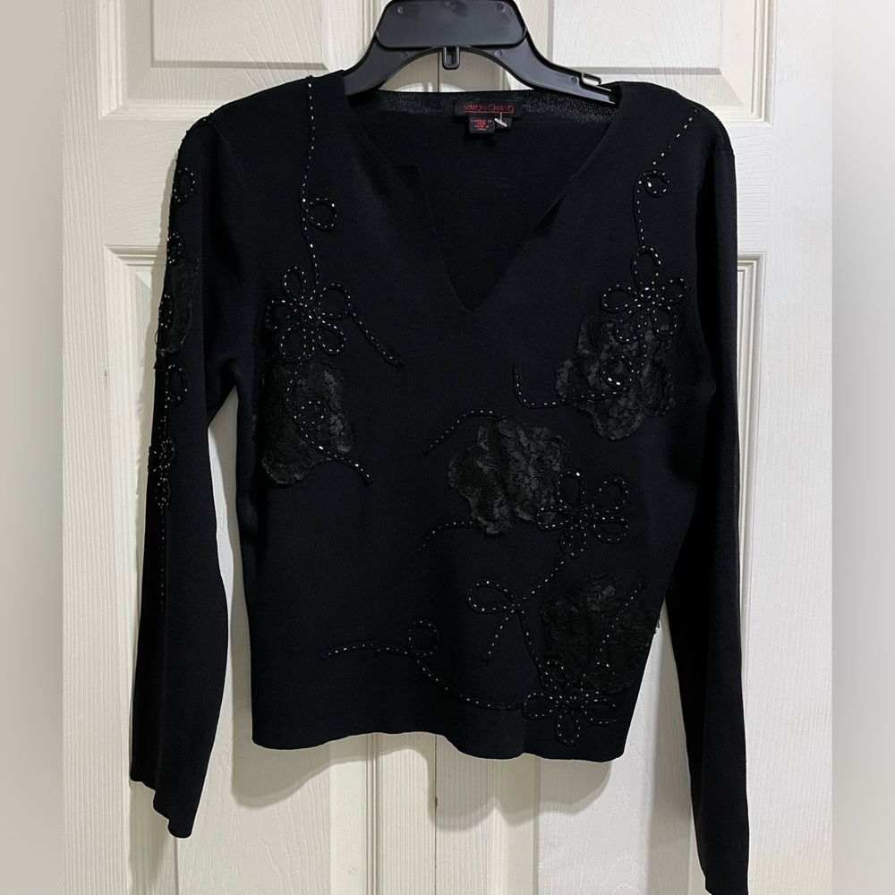 Simon Chang Black Floral Long Sleeves Top in Size Medium